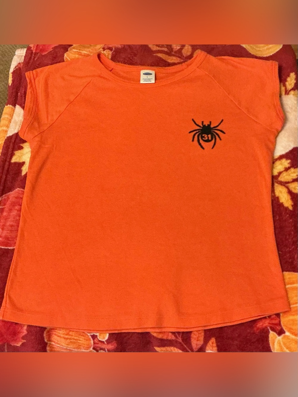 Rare OLD NAVY spider 31 Halloween tee